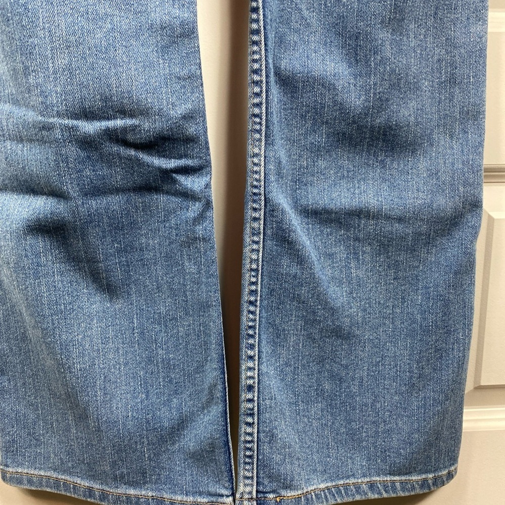 Vintage Levi's Women's Jeans 515 Boot Cut Denim Blue Light Wash Low Rise Y2K 8M - Picture 3 of 8